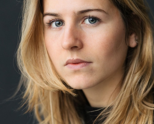 Enya Ernst, Actors Agency Osman, Schauspielagentur